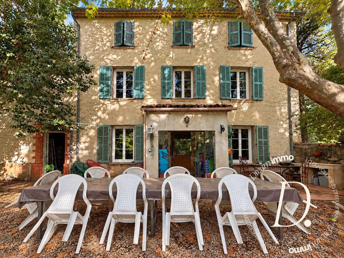 House in Solliès-Toucas, Provence-Alpes-Côte d'Azur, France 1 - 19099046