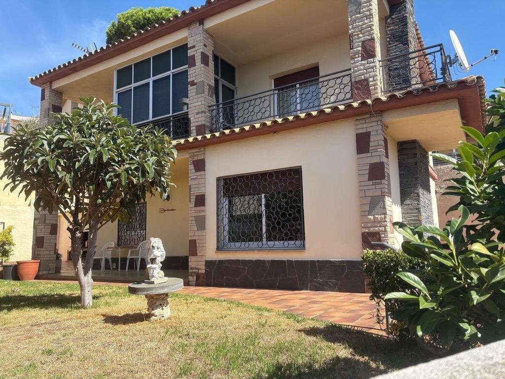 Villa a Premià de Dalt, Catalogna, Spagna 1 - 19099418