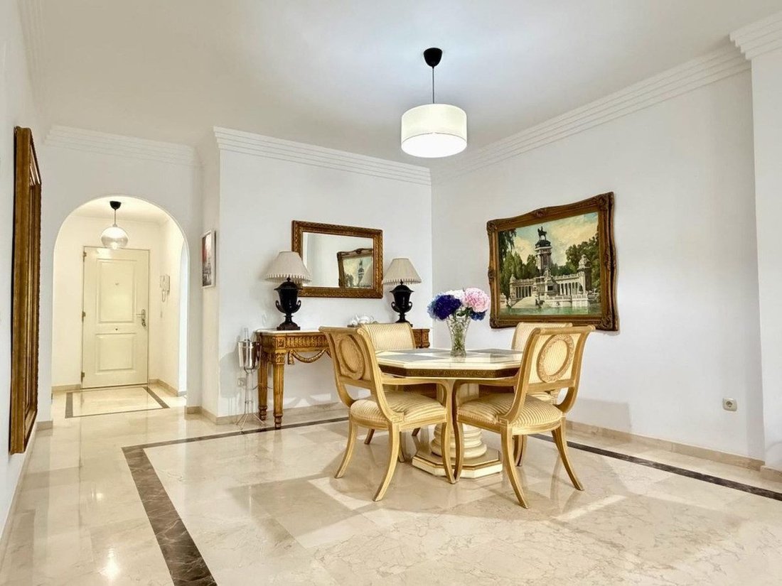 Wohnung in Puerto Banús, Marbella, Spanien 3 - 19099717