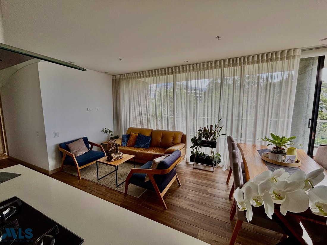 Apartment in Envigado, Antioquia, Colombia 4 - 19099774