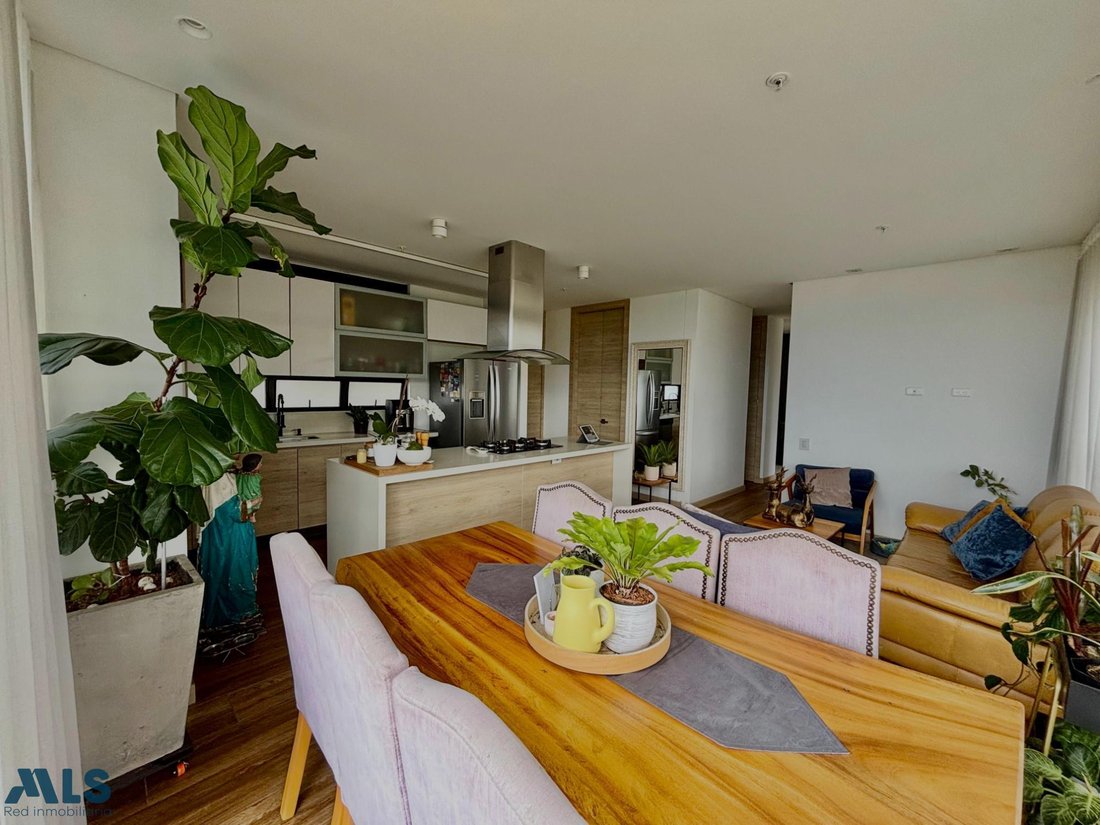 Apartment in Envigado, Antioquia, Colombia 1 - 19099774