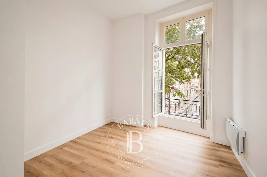 Apartment in Enfants Rouges, Paris 3e Arrondissement, Paris 5 - 19099603