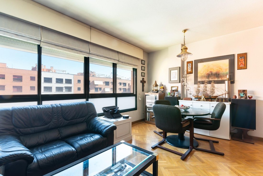 Appartamento a Retiro, Madrid, Spagna 1 - 19099279