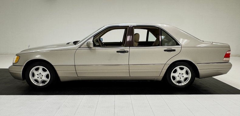 Sedan in Morgantown, United States 2 - 19099636