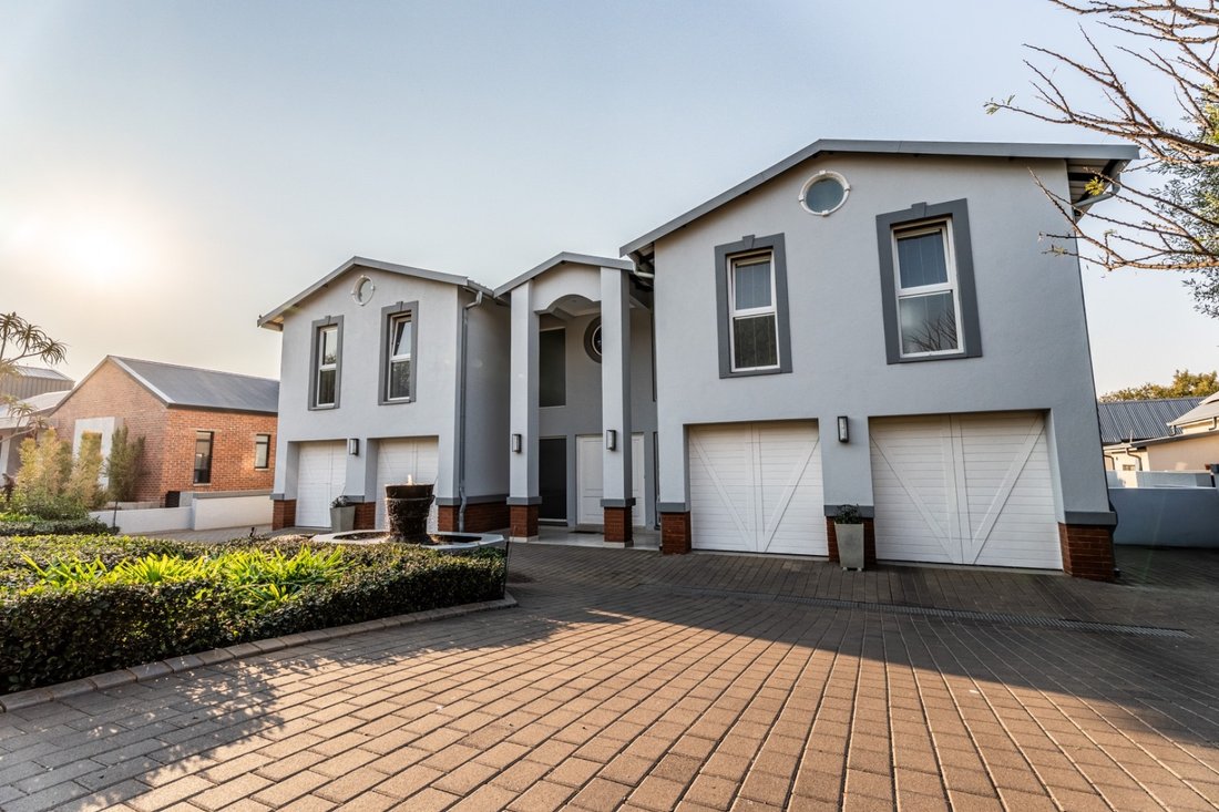 Casa a Olympus AH, Gauteng, Sudafrica 1 - 19100143