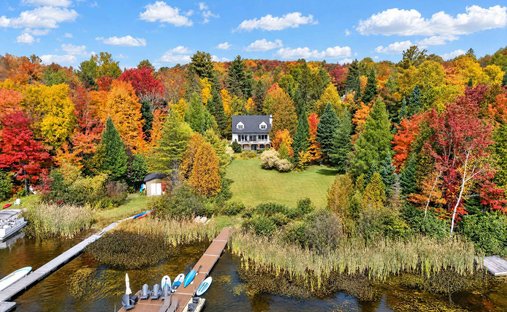 Maison à Saint-Sauveur, Québec, Canada 1