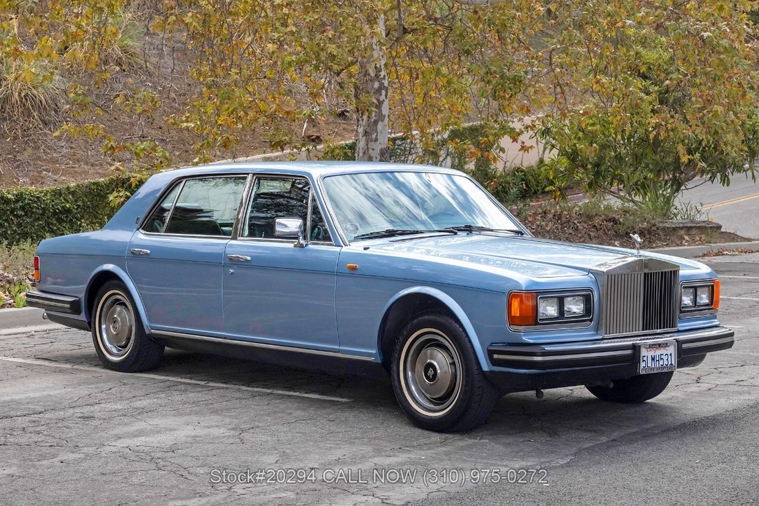 Rolls-Royce Silver Spur in Los Angeles, CA 4 - 19100130