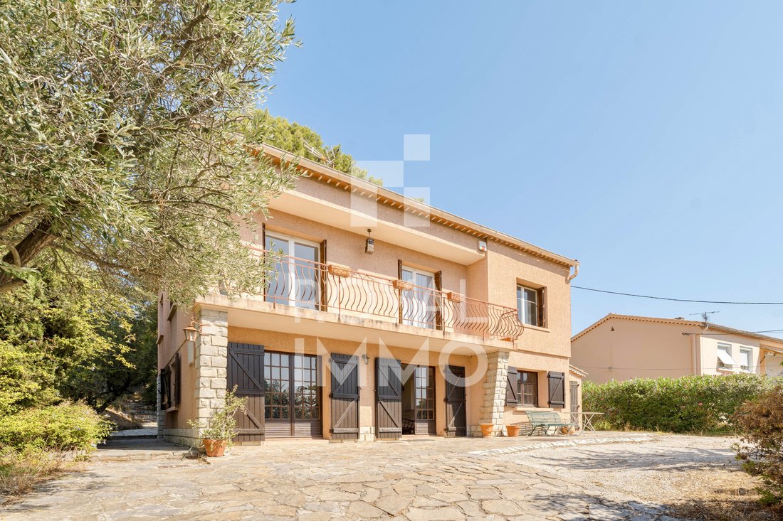Casa a La Garde, Provenza-Alpi-Costa Azzurra, Francia 1 - 18589844