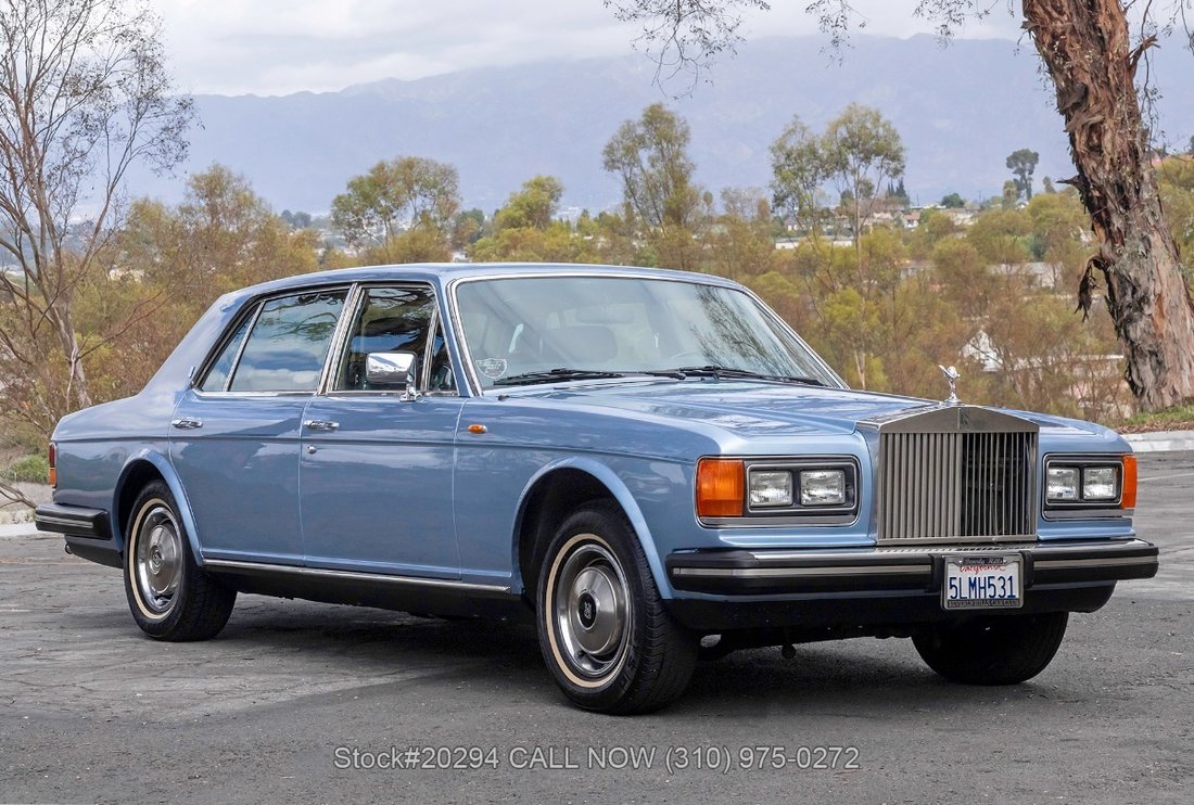 Rolls-Royce Silver Spur in Los Angeles, CA 1 - 19100130