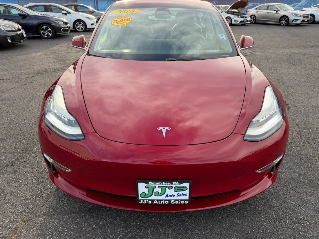 Sedan in Wenatchee, WA, United States 2 - 19100443