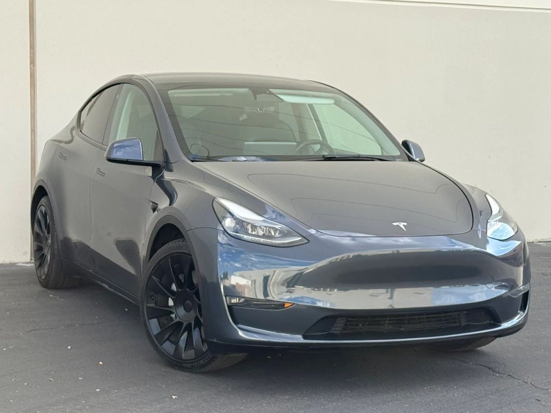 Suv in Phoenix, AZ, United States 1 - 19100396