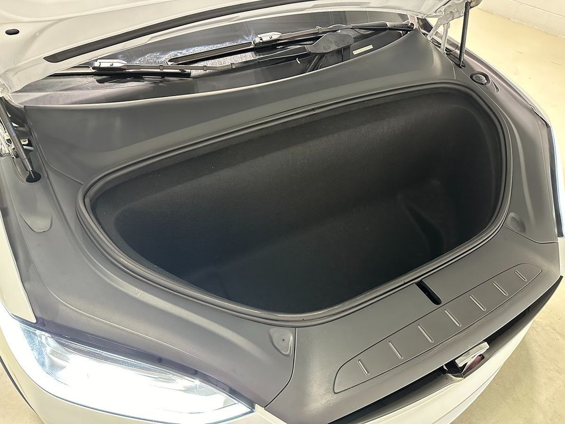 Suv in Carol Stream, IL, United States 3 - 19100062