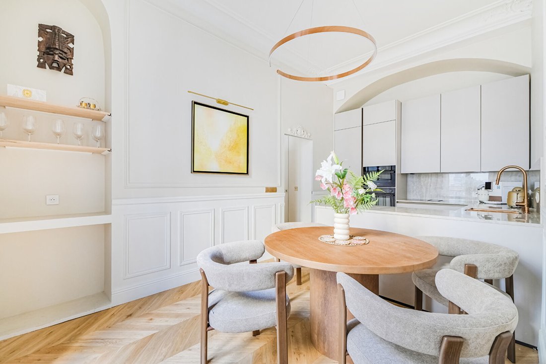 Appartement à Saint Philippe du Roule, Paris 8e Arrondissement, Paris 5 - 19099880