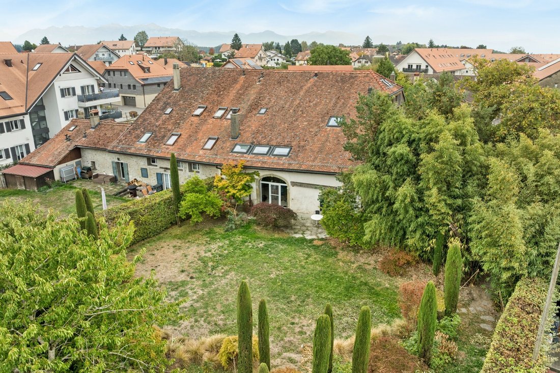 Casa a Sullens, Vaud, Svizzera 1 - 19100152