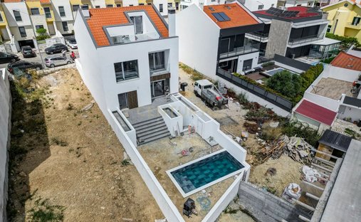 Villa in Ramada e Canecas, Lissabon, Portugal 1