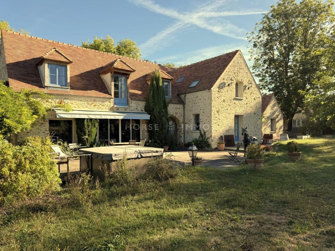 Maison à Montfort-l'Amaury, Île-de-France, France 2 - 19100227