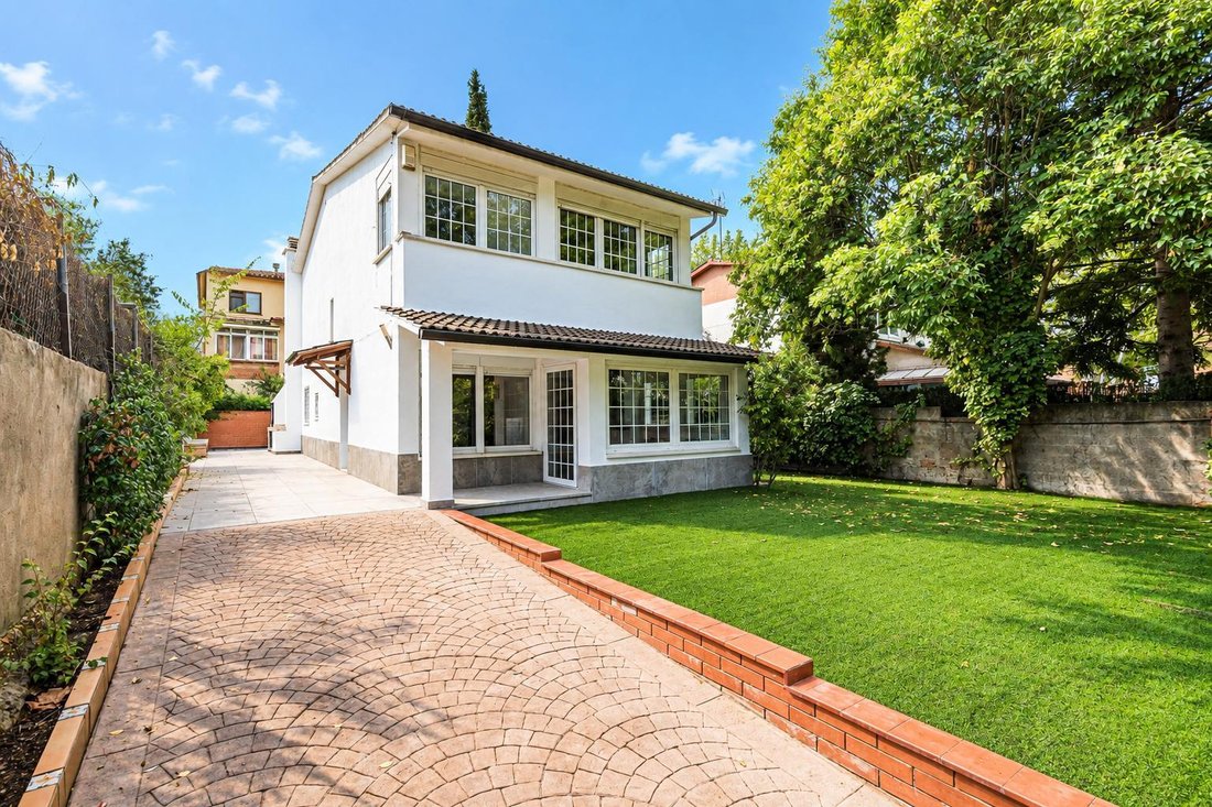 Villa in Sant Cugat del Valles, Catalonia, Spain 3 - 19099772