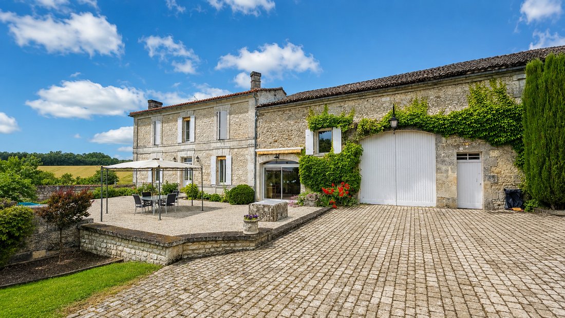 Maison à Champniers, Nouvelle-Aquitaine, France 1 - 19100083