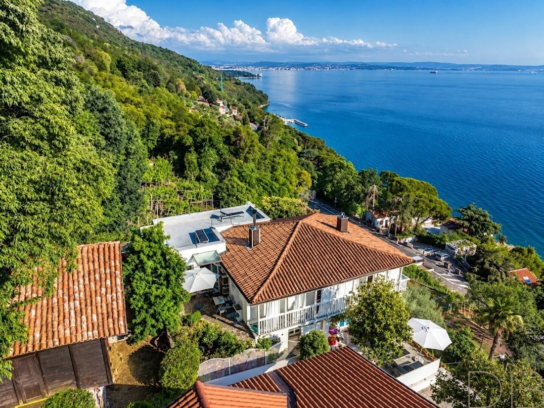 Villa in San Giovanni-Chiadino-Rozzol, Trieste, Friuli – Venezia Giulia 1 - 18999435