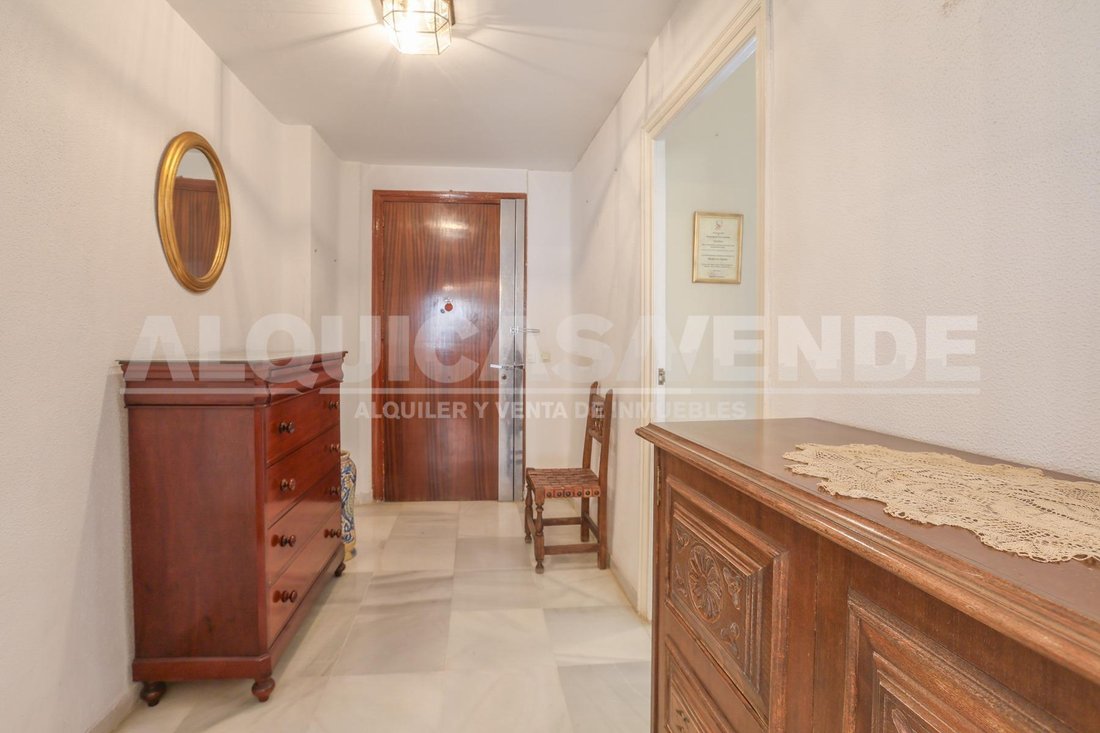 Apartment in Los Remedios, Seville, Spain 5 - 19099788