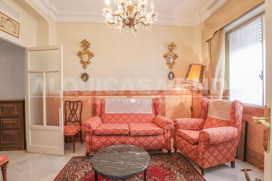 Apartment in Los Remedios, Seville, Spain 2 - 19099788