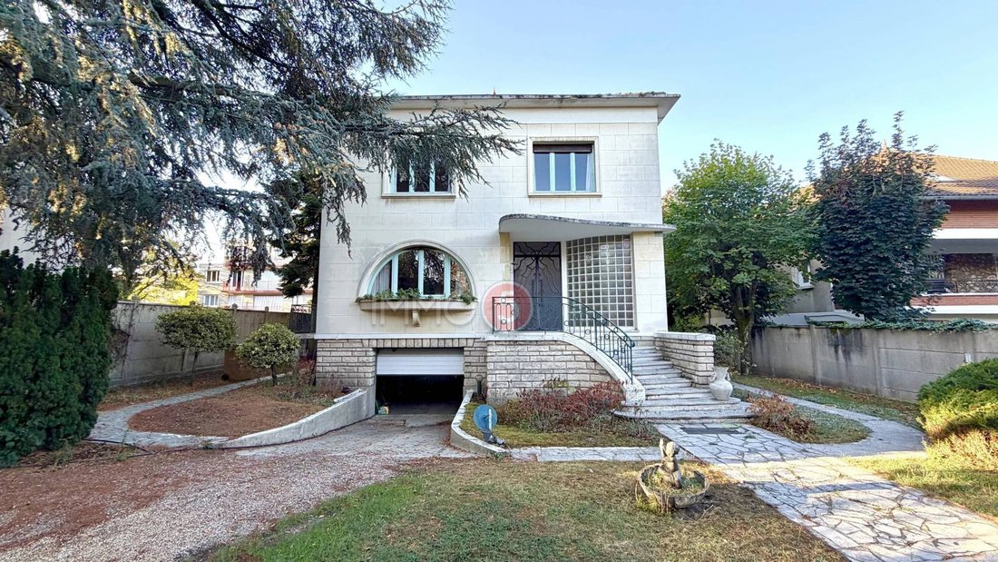 House in Les Pavillons-sous-Bois, Ile-de-France, France 1 - 19100050