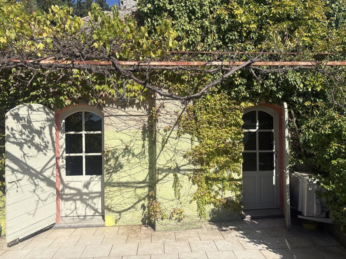 House in Eygalières, Provence-Alpes-Côte d'Azur, France 3 - 19099942