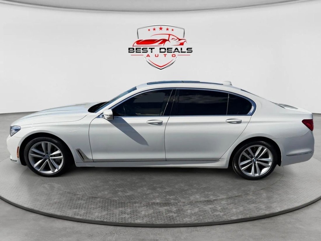 Sedan in Gainesville, FL, United States 2 - 19100444