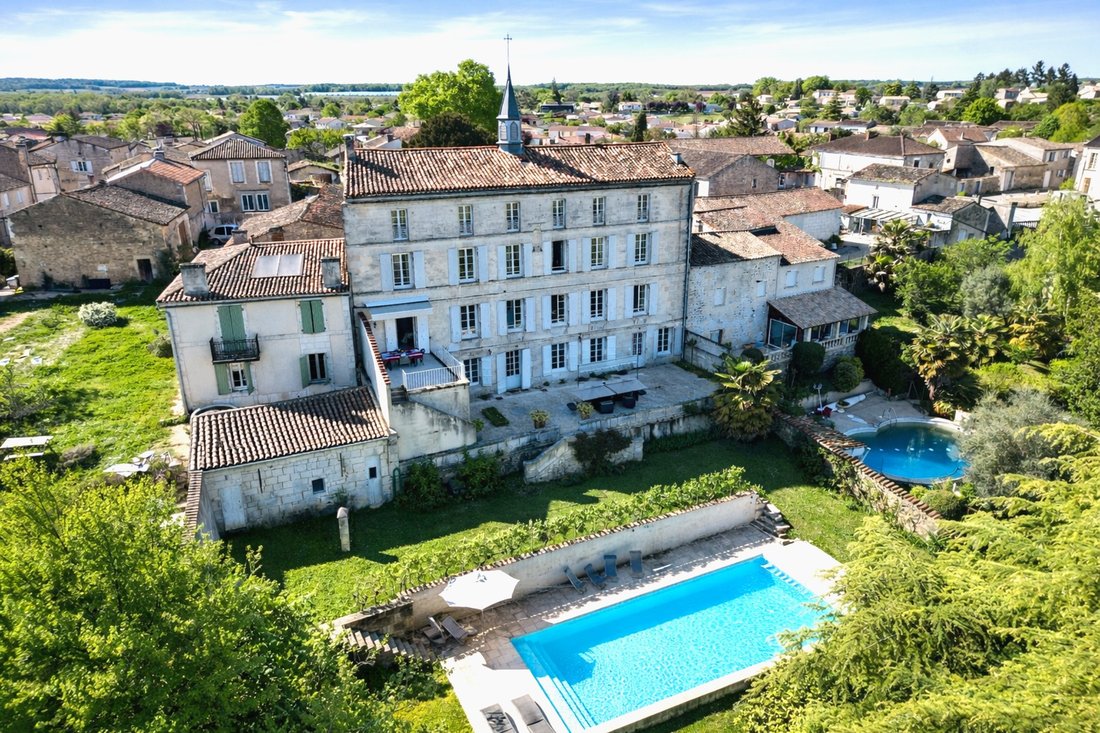 Château à Fléac, Nouvelle-Aquitaine, France 1 - 19099987