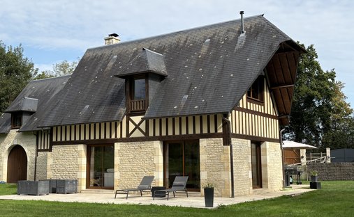 Schloss in Beaumont-en-Auge, Normandie, Frankreich 1