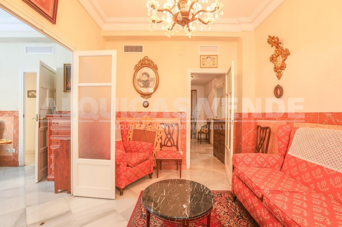 Apartment in Los Remedios, Seville, Spain 3 - 19099788
