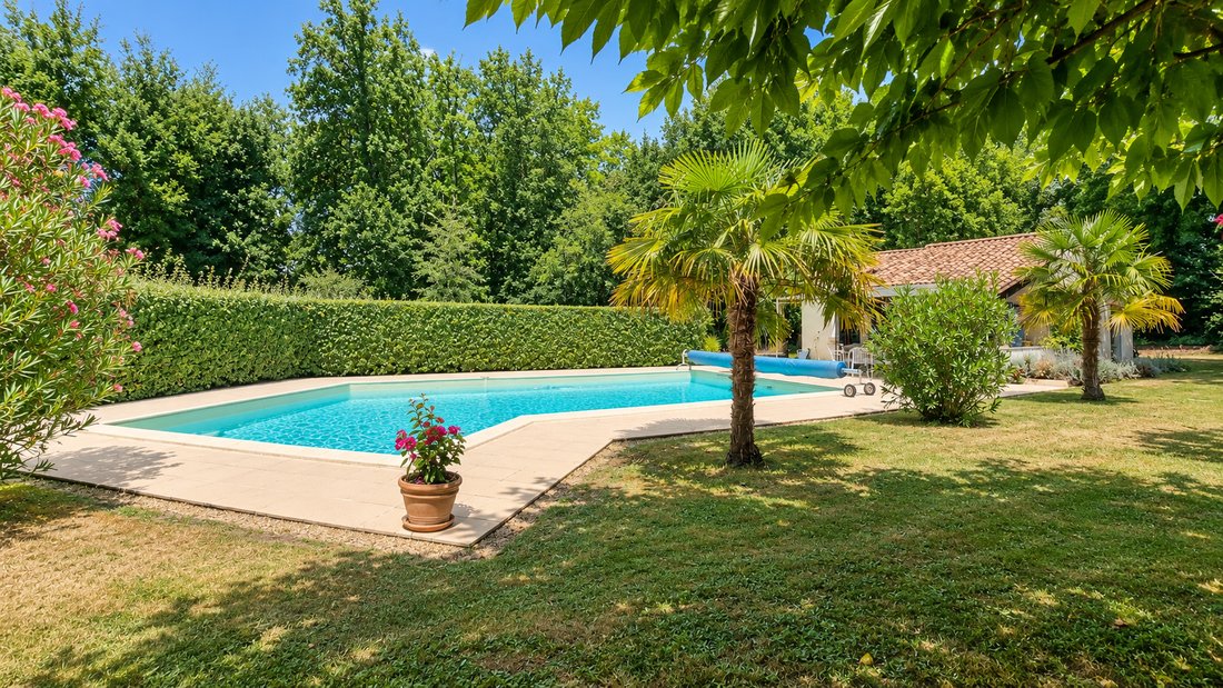 House in Dirac, Nouvelle-Aquitaine, France 2 - 19099921