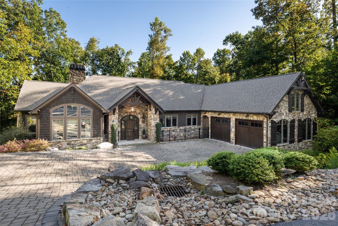 House in Fairview, North Carolina, United States 1 - 19100596