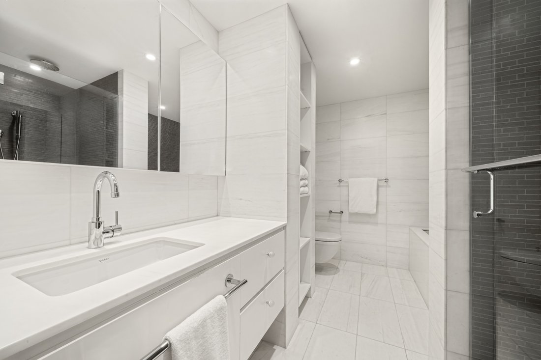 Condo in New York, New York, United States 2 - 19100663