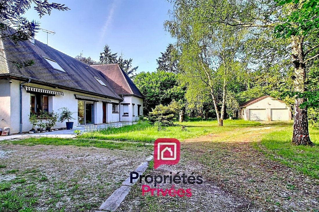 Villa en Paucourt, Centro-Val de Loira, Francia 1 - 17973482