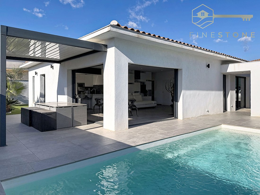 Villa in Saint-Cyr-sur-Mer, Provence-Alpes-Côte d'Azur, France 1 - 19100602