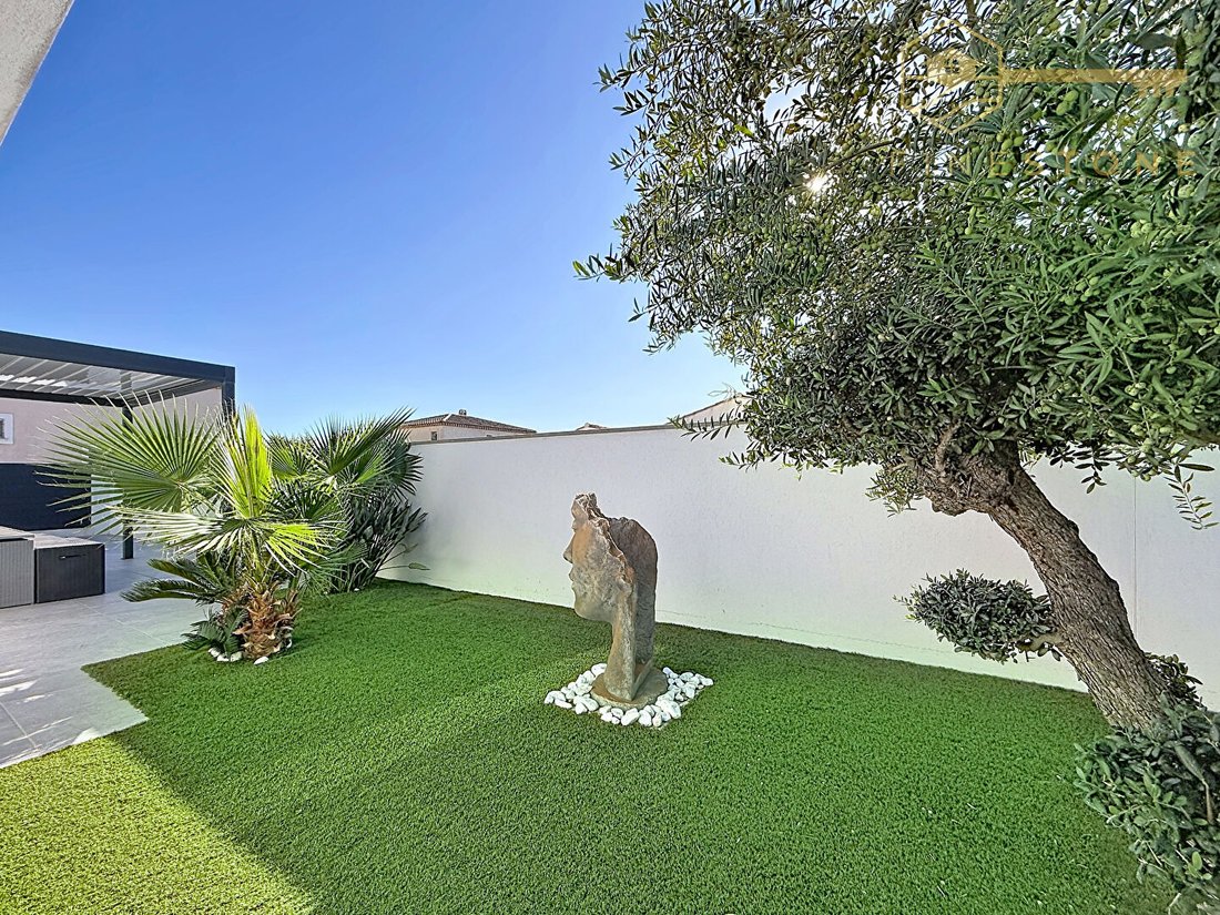 Villa in Saint-Cyr-sur-Mer, Provence-Alpes-Côte d'Azur, France 5 - 19100602