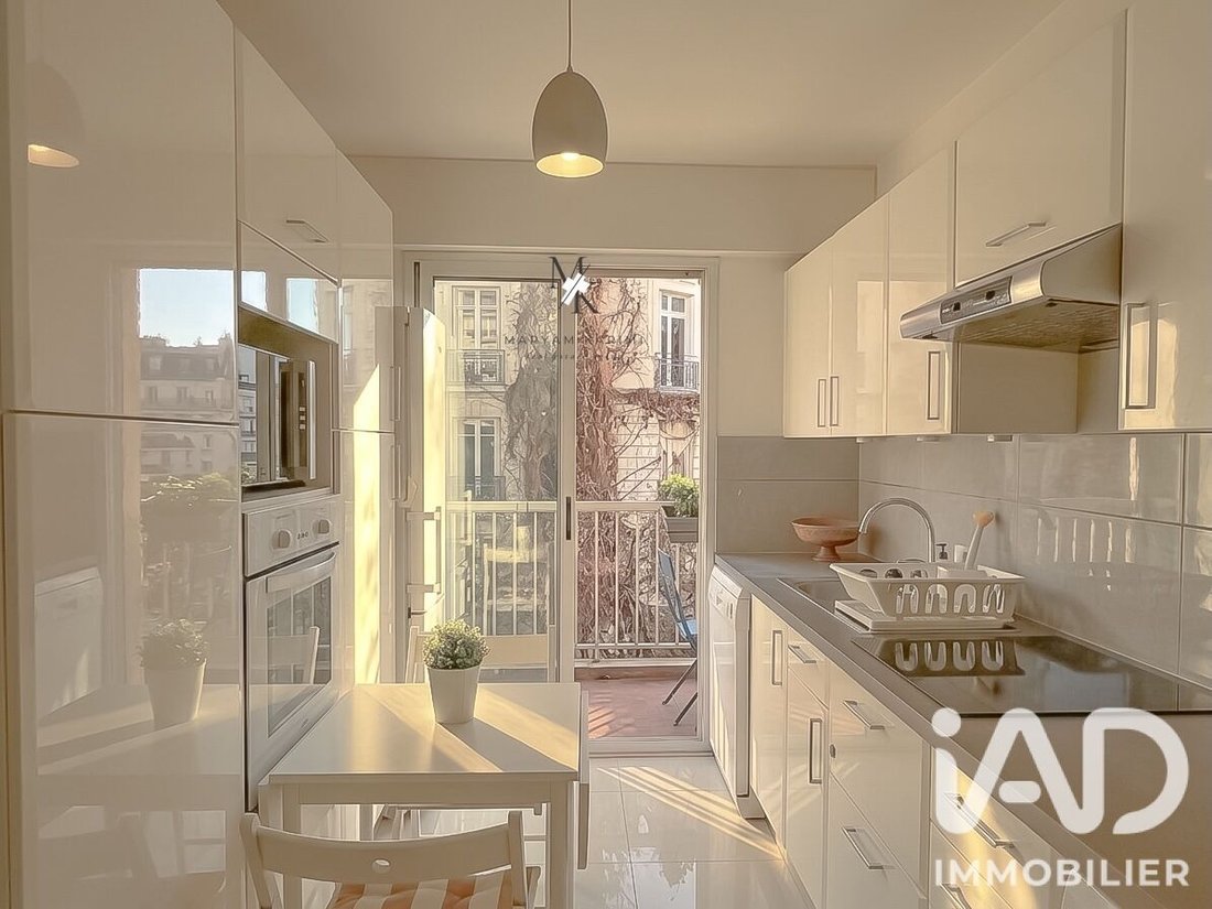 Apartment in Porte Dauphine, Paris 16e Arrondissement, Paris 4 - 19100885