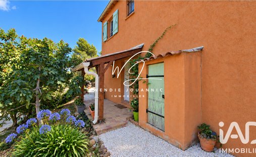 Maison à Solliès-Toucas, Provence-Alpes-Côte d'Azur, France 1