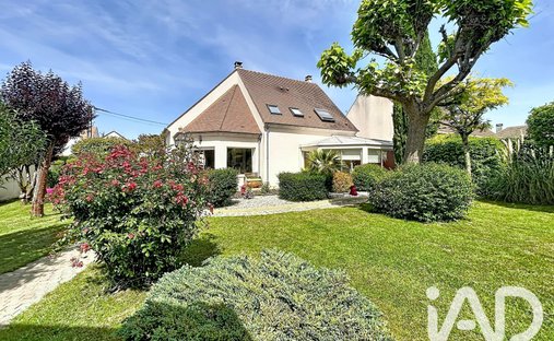 Haus in Favières, Île-de-France, Frankreich 1