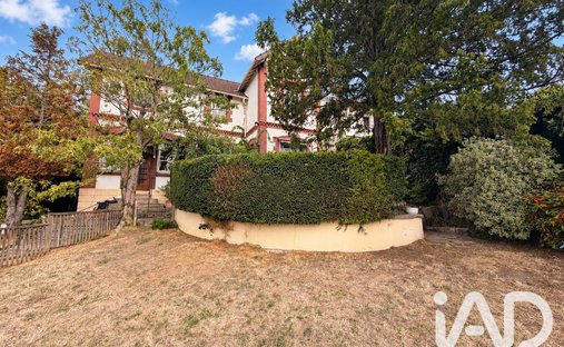 Haus in Anatole France, Le Plessis-Robinson, Frankreich 1