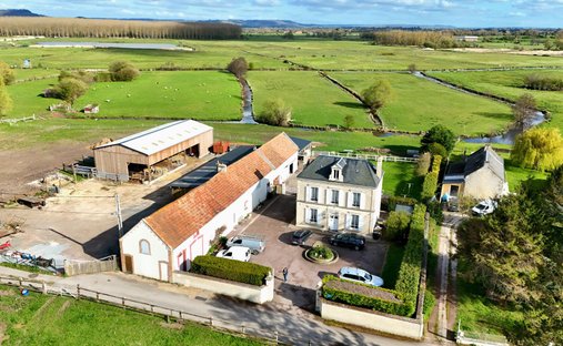 Haus in Petiville, Normandie, Frankreich 1