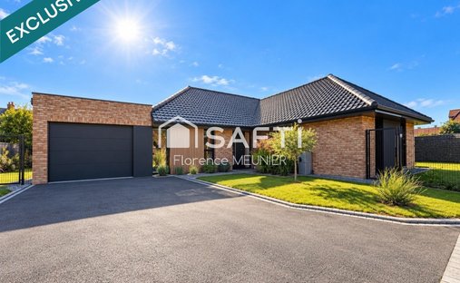 House in Dronckaert-Risquons Tout, Neuville-en-Ferrain, France 1