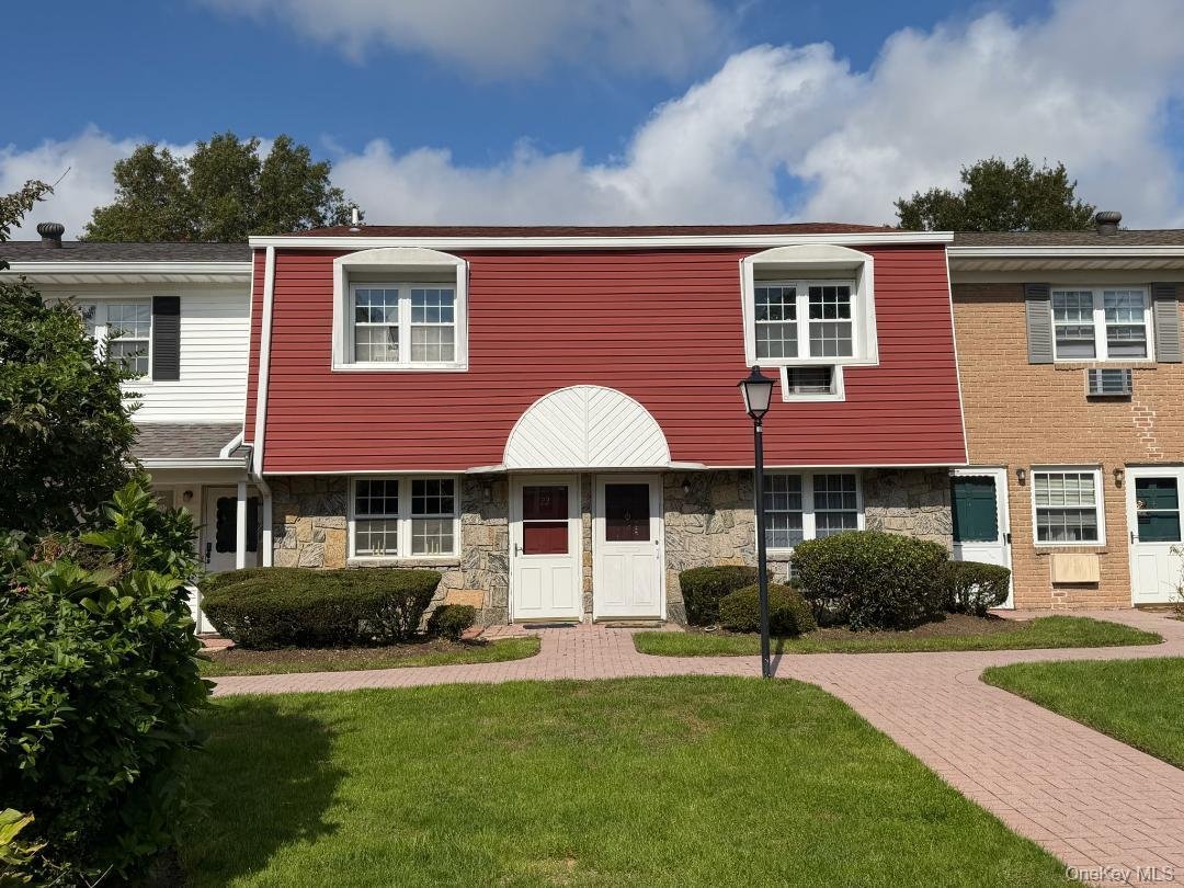 House in North Babylon, New York, United States 4 - 19101093