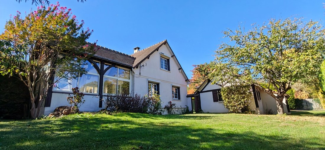 Casa di campagna a Orgerus, Isola di Francia, Francia 1 - 19102604