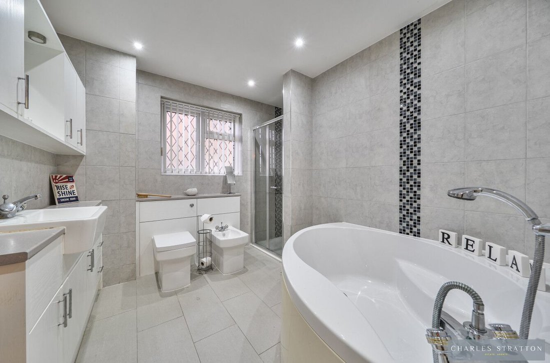 Casa en Romford, Inglaterra 3 - 19101558