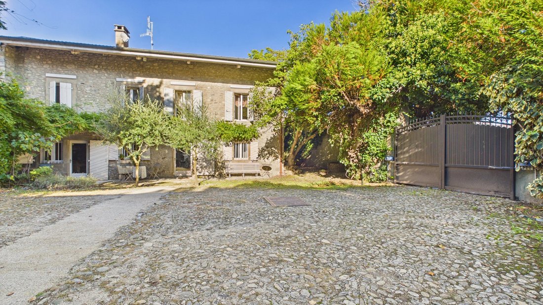 Finca en Veigy-Foncenex, Auvernia-Ródano-Alpes, Francia 1 - 19102084