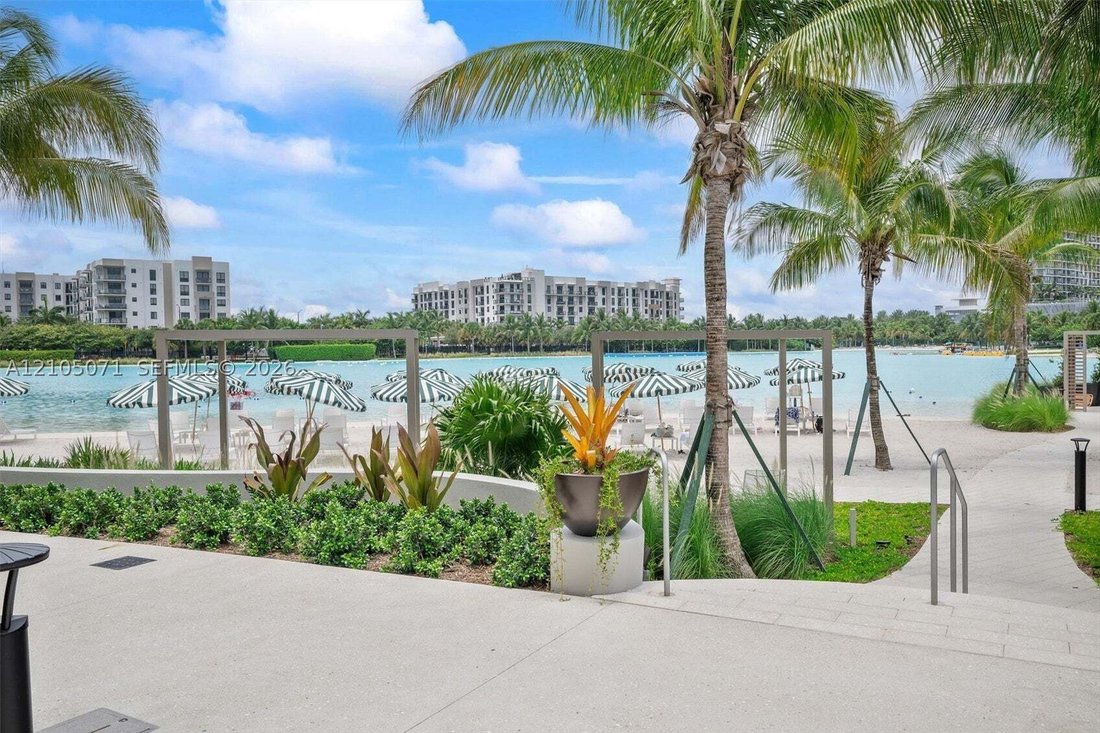 Condo in North Miami Beach, Florida, United States 5 - 19101422