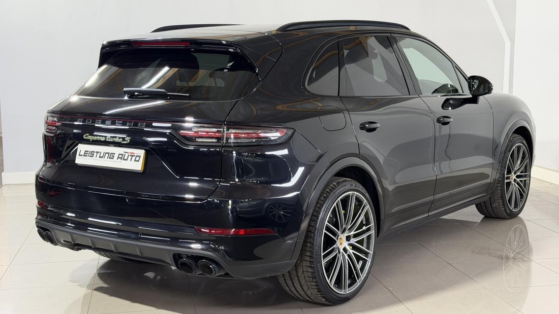 Suv in Huntingdon, United Kingdom 5 - 19101502