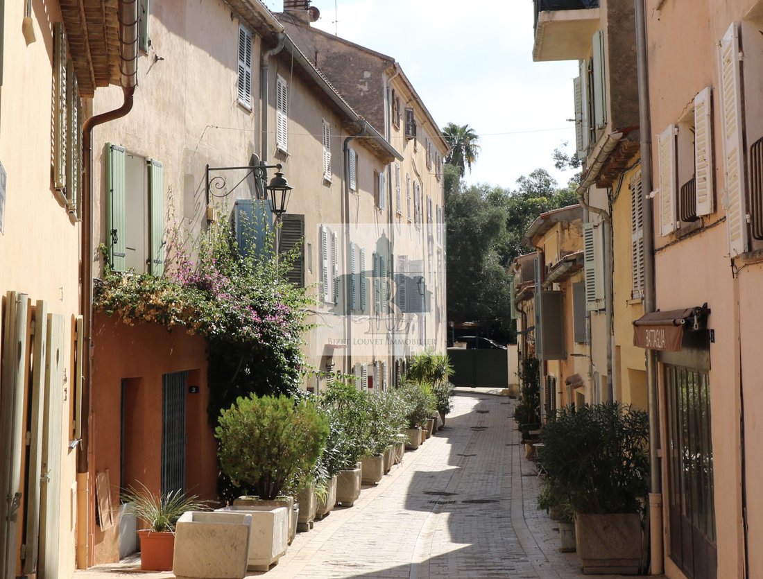 Apartment in Zone Est Diffuse, Saint-Tropez, France 2 - 18526153